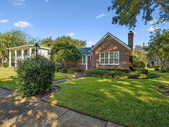 3rd image of 4233 DAVINCI Avenue