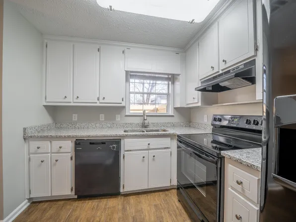 112 Dupree Rd, Woodstock, GA