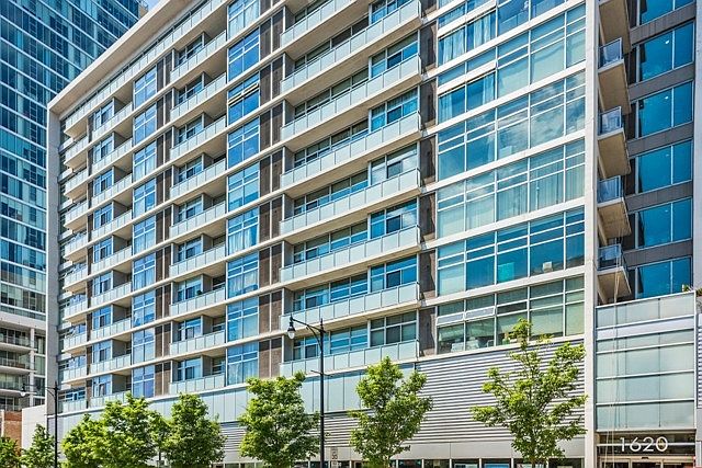 1st image of 1620 S Michigan Ave Unit 306