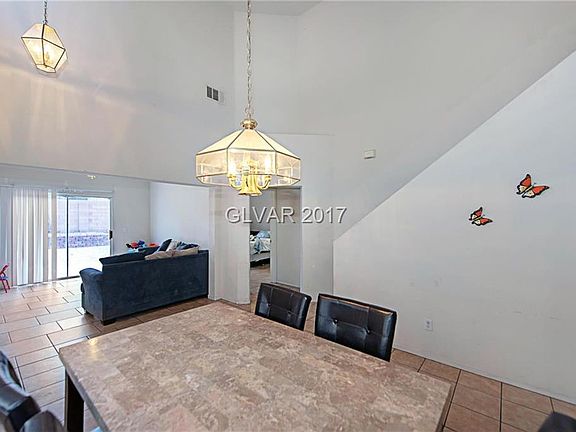 5th image of 6069 Stone Hollow Ave