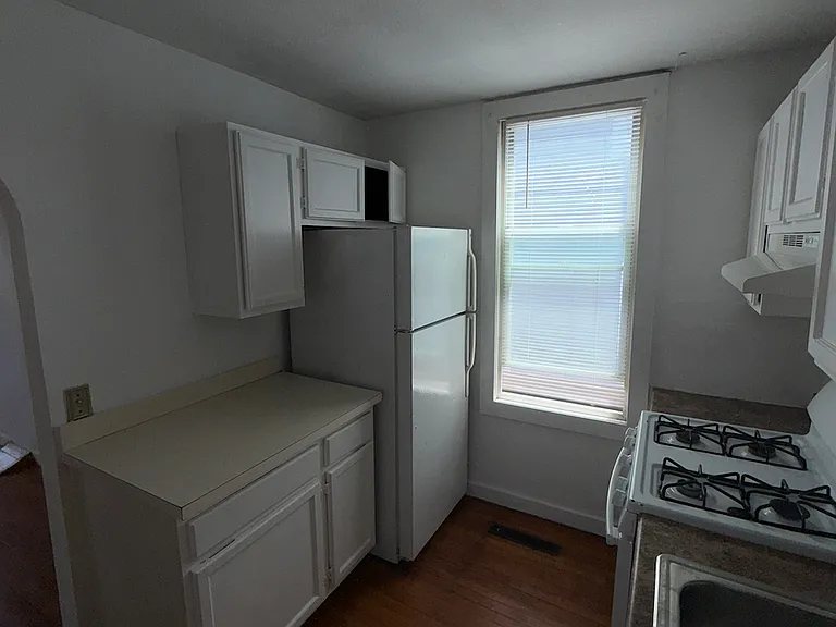 2221 Lodi St N #1 — Photo 11