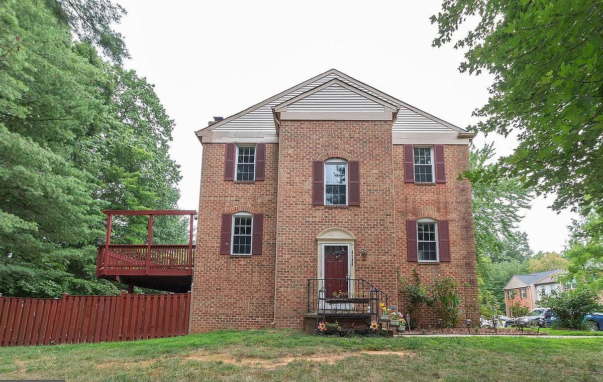 Building Photo - 6142 Willowick Ln