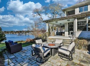 479 Main St, Amesbury, MA 01913