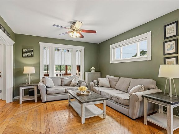 3rd image of 5 Mooney Ave