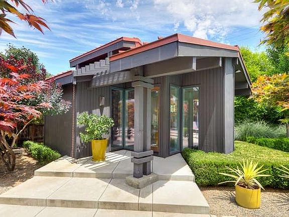 4th image of 600 Shangri Ln