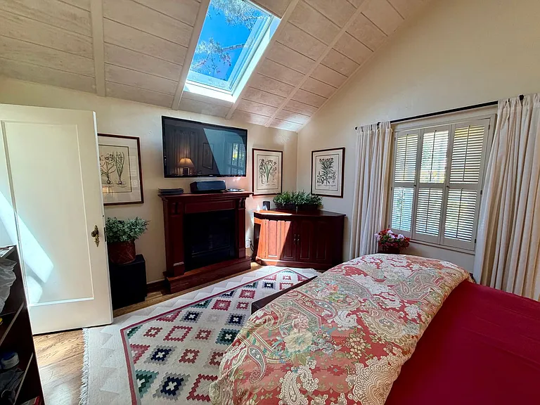 4th House Southwest 10th Camino Real — Photo 31