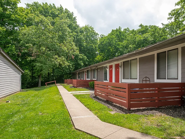 Retreat at Indian Lake - Apartments Exterior