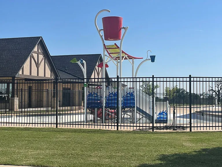 2916 Cypress Springs Blvd — Photo 3