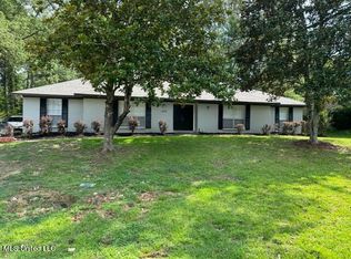 1510 Old Vicksburg Rd, Clinton, MS 39056