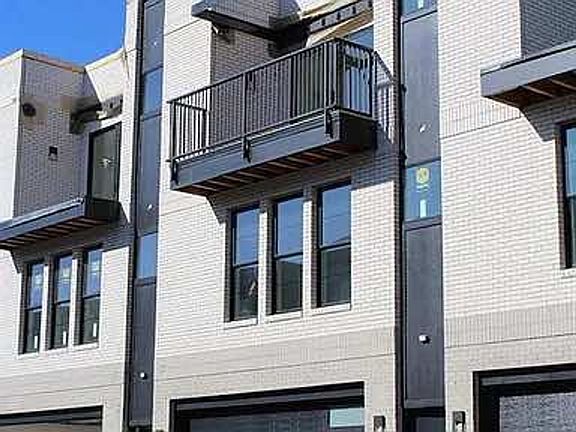2nd image of 1345 Keosauqua Way