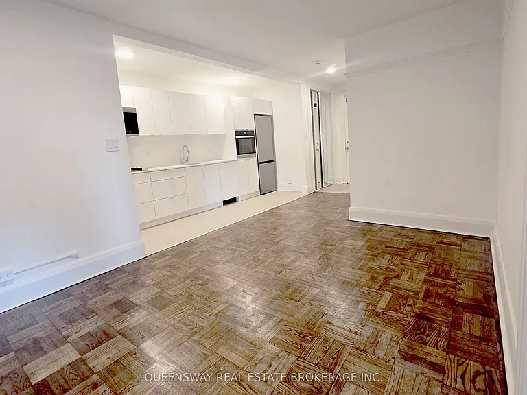 110 Wellesley St E #508 — Photo 9