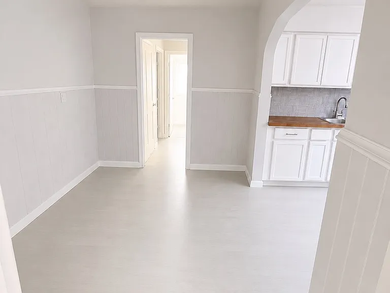 7167 Reading Rd #2 — Photo 5
