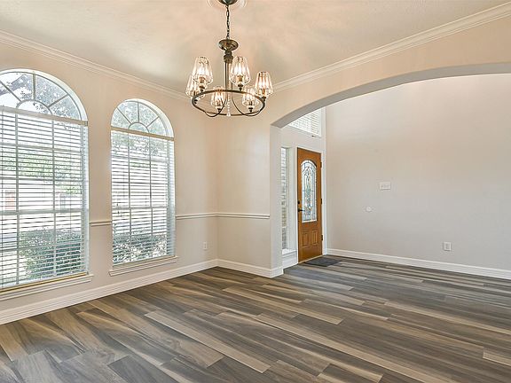 4th image of 6108 W Oaks Cir S