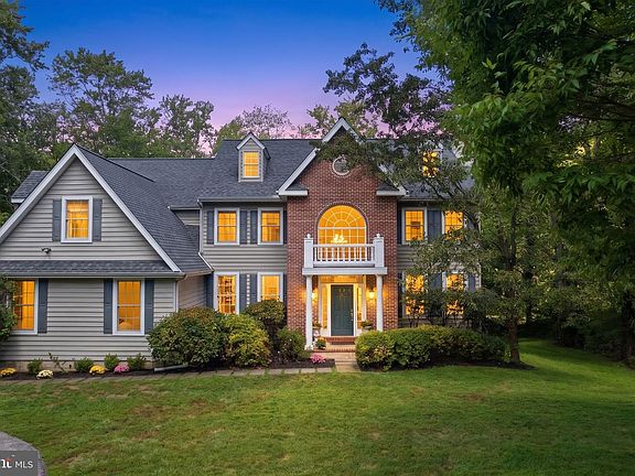 2nd image of 361 Malin Rd
