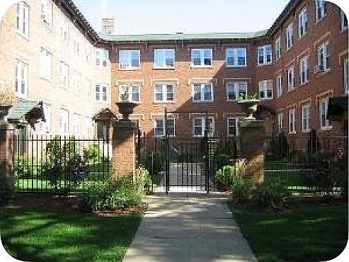 1st image of 4816 W Hutchinson St APT 5C