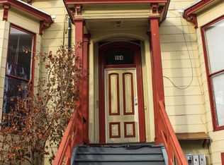 964 18th St APT 1, Oakland, CA 94607