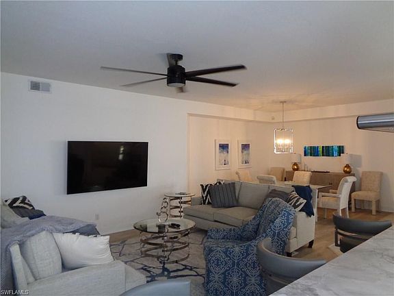 5th image of 562 Laguna Royale Blvd APT 601