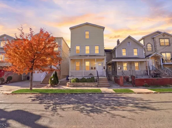 216 E Jersey St, Elizabeth City, NJ 07206