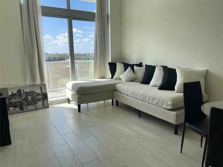 2000 Metropica Way #605 — Photo 19