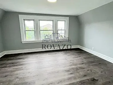 521 S 16th St #3 — photo 2 of 3
