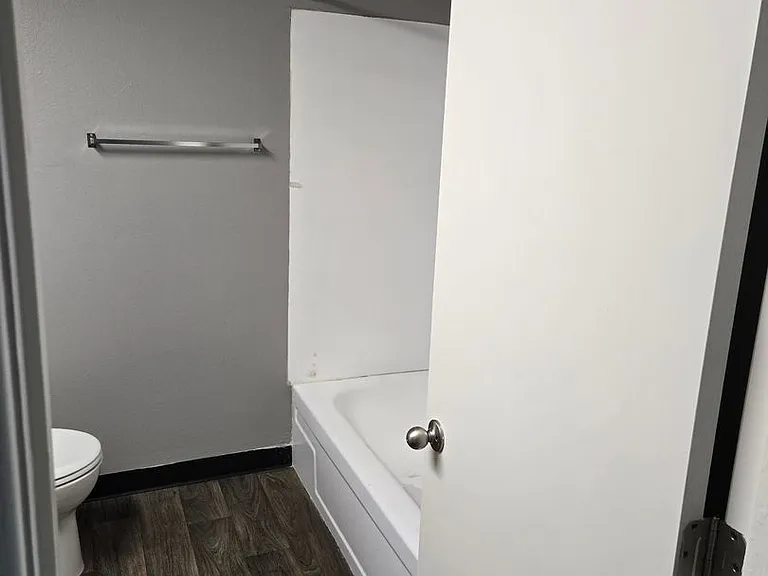 Orchard Park Apartments — Photo 23