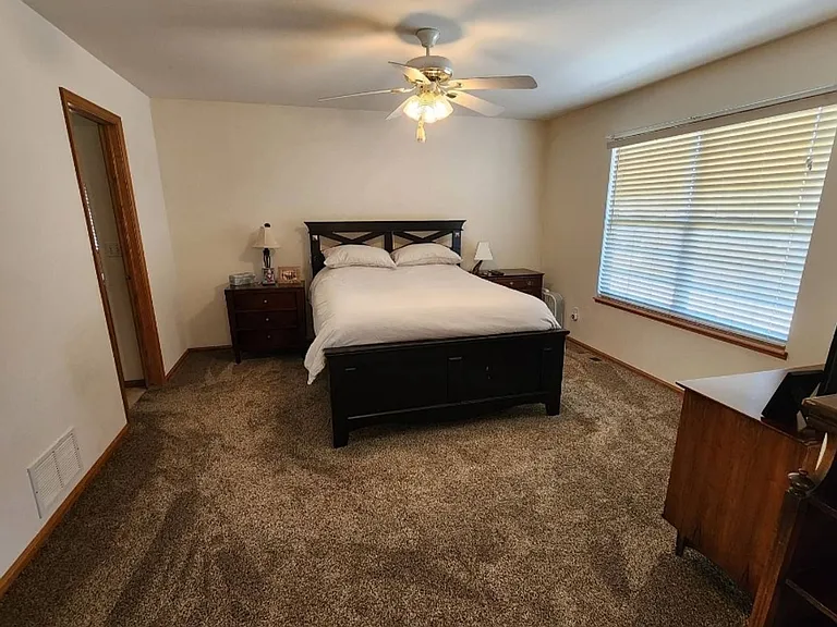 7930 Silver Maple Ln — Photo 6