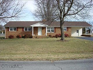2nd image of 3500 Branch Mill Rd