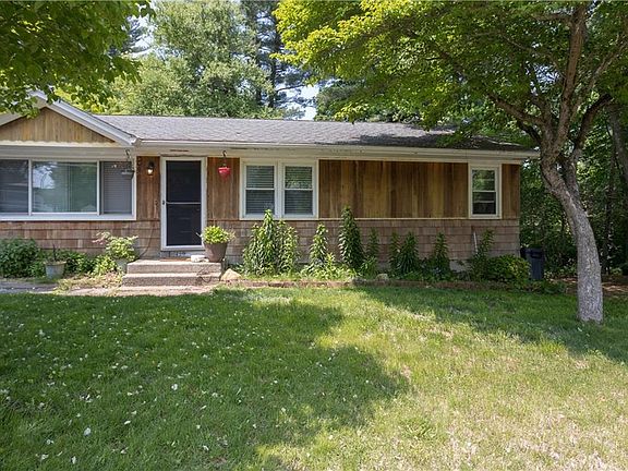 2nd image of 119 Pine Hill Ave