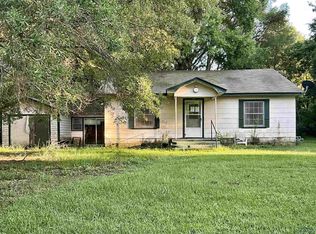 331 Maple St, Maud, TX 75567