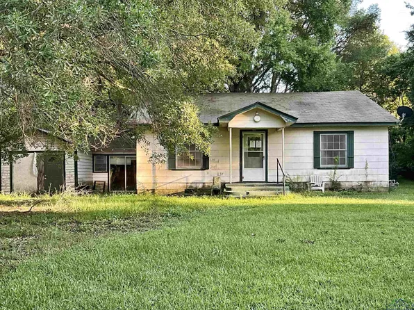 331 Maple St, Maud, TX 75567