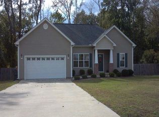 105 Autumn Ridge Dr, Pikeville, NC 27863