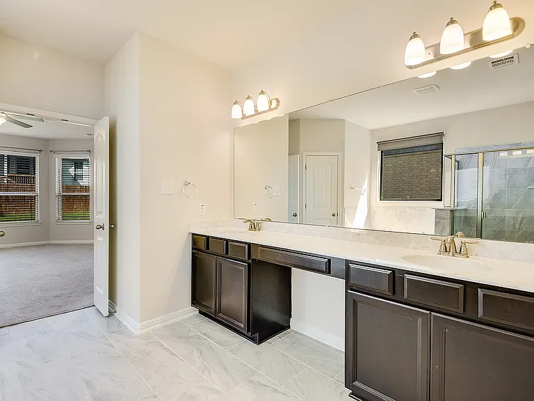 1818 Ayleth Ave — Photo 12