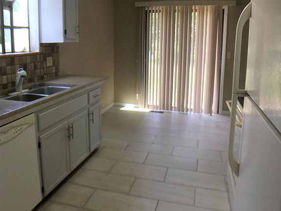 kitchen with breakfast area
