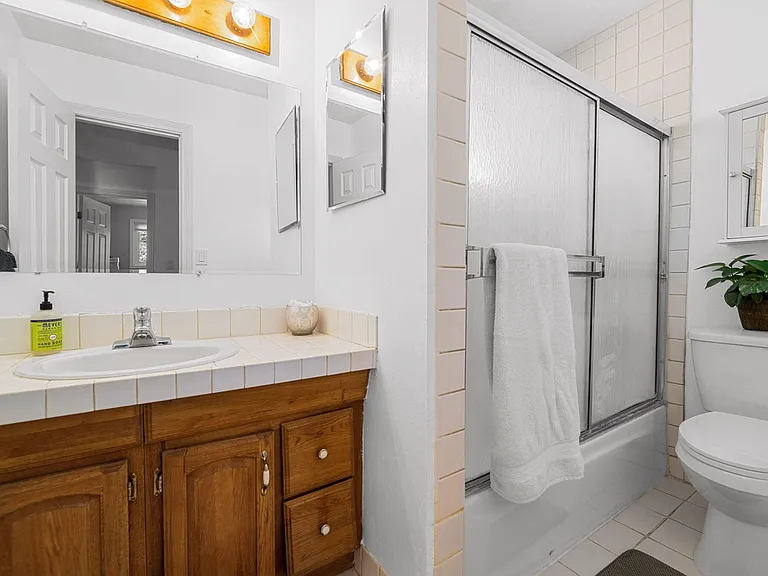 738 Kiener Dr #B — Photo 14