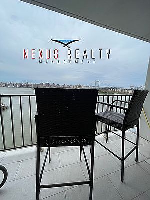 5th image of 25-40 Shore Blvd Penthouse 18P