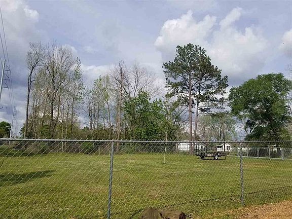 3rd image of 123 County Road 2420