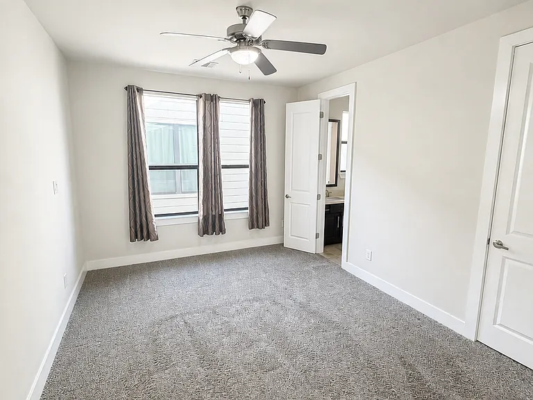 4409B Schuler St — Photo 14