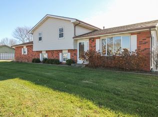 1337 Armour Rd, Bradley, IL 60915