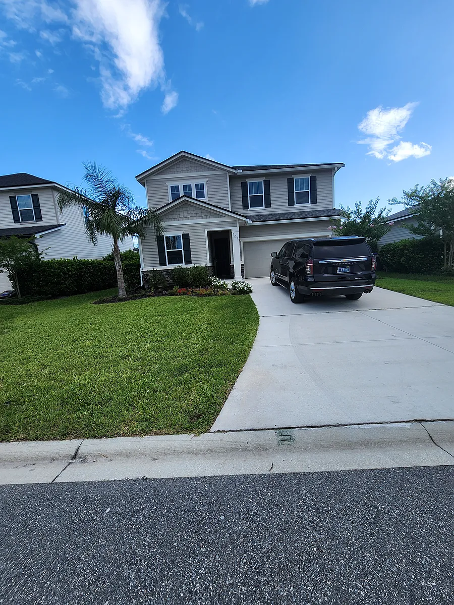 Primary Photo - 103 Opal Way