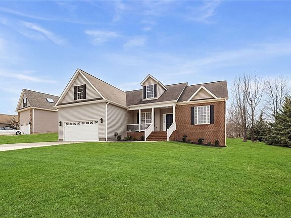 2nd image of 104 Josh Ct