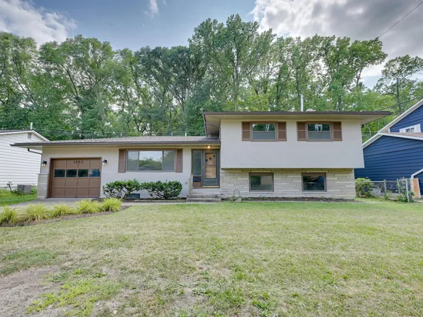 1233 Vinewood Dr, Columbus, OH 43229