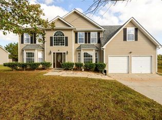 690 Lakewater View Ln, Stone Mountain, GA 30087