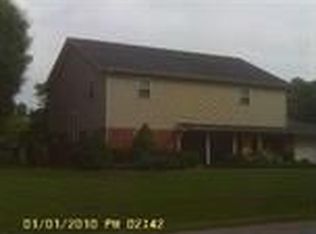 1459 Fairway Dr, Ashland, KY 41102