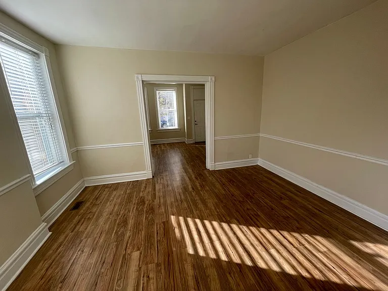 3146 California Ave — Photo 2