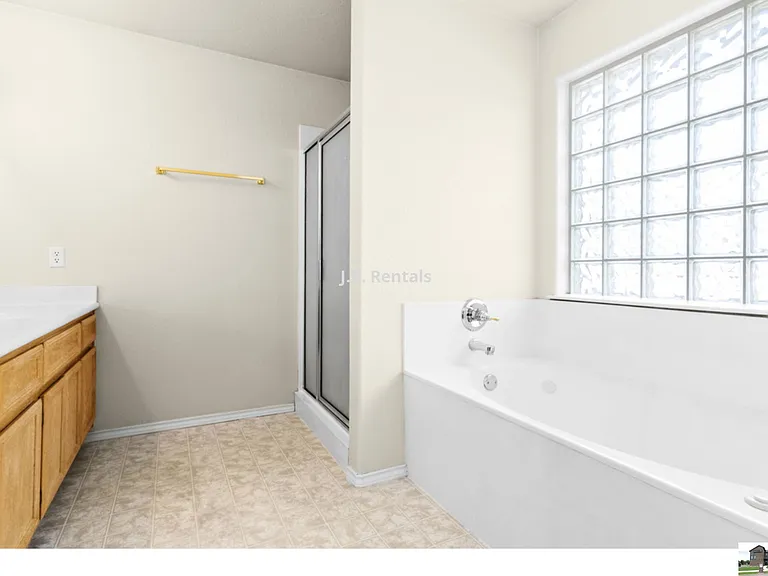 1906 Flagstaff Dr — Photo 117