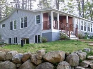 28 Seaman Point Rd, Nottingham, NH 03290