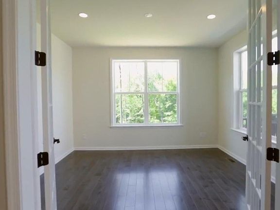 5th image of 3046 Marias Way