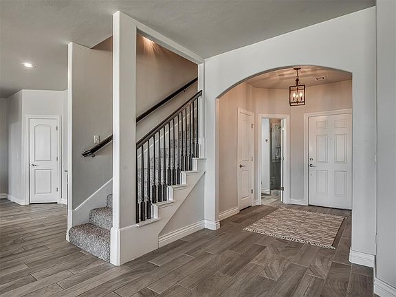 5th image of 3400 Upland Ridge Dr