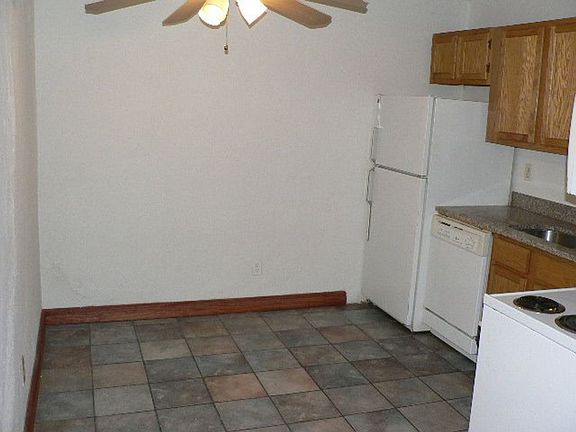 4th image of 8530 Webshire Ln #8536E