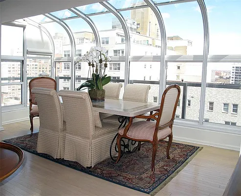 Sold by R New York | media 33